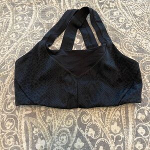 Lululemon athletica black snakeskin sports bra size 4 cross cross back